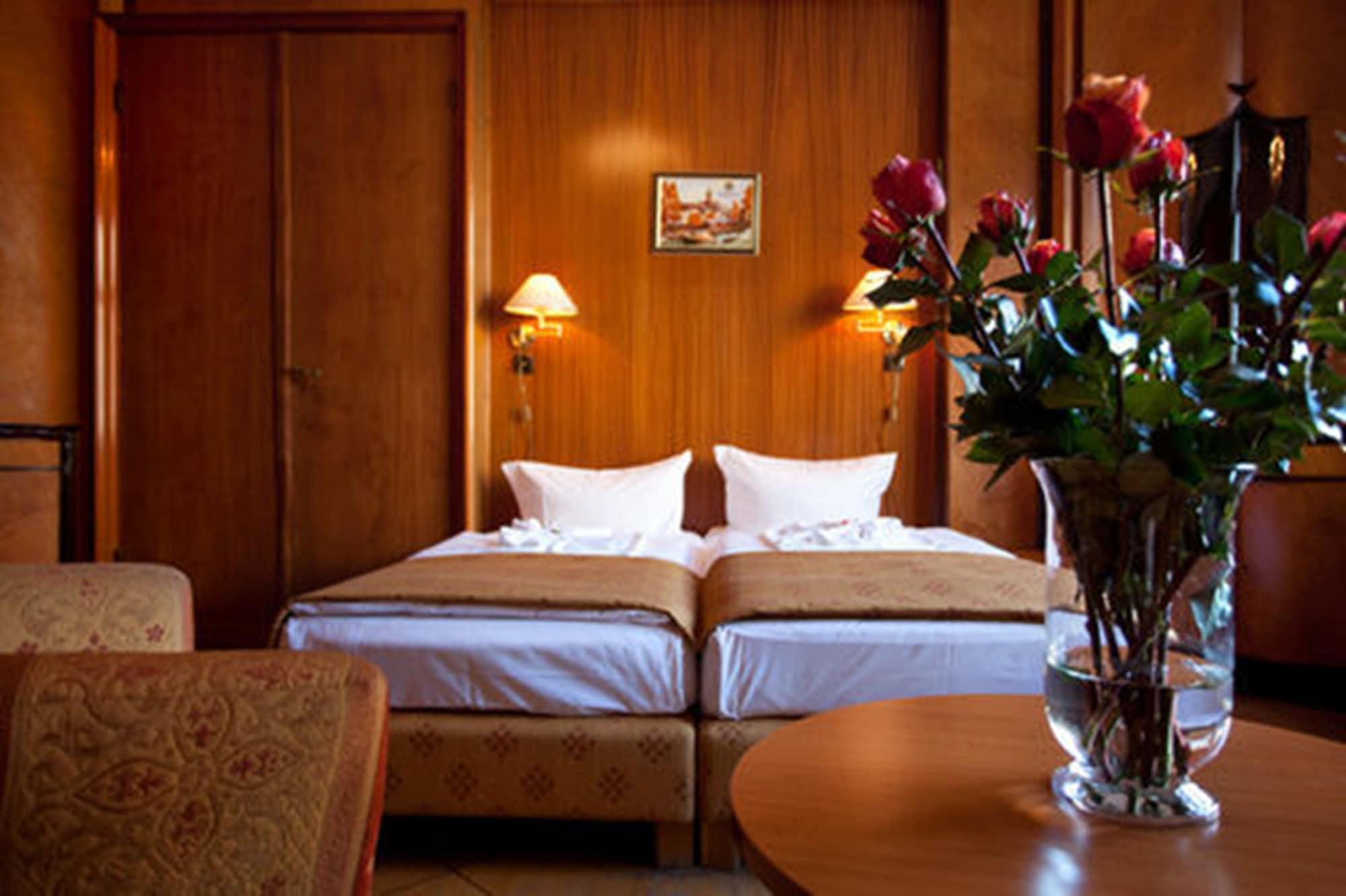 Aster An Der Messe Hotel 3*