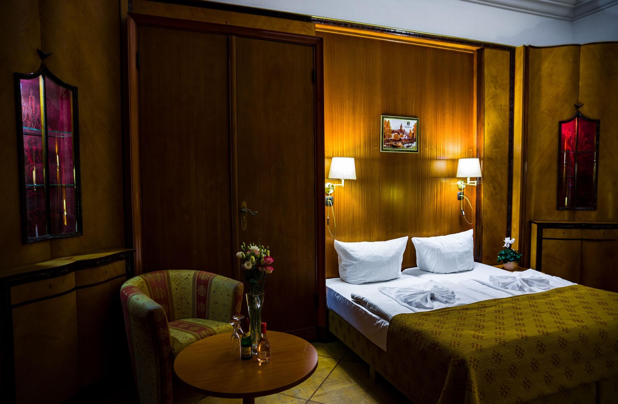 Aster An Der Messe Hotel 3*