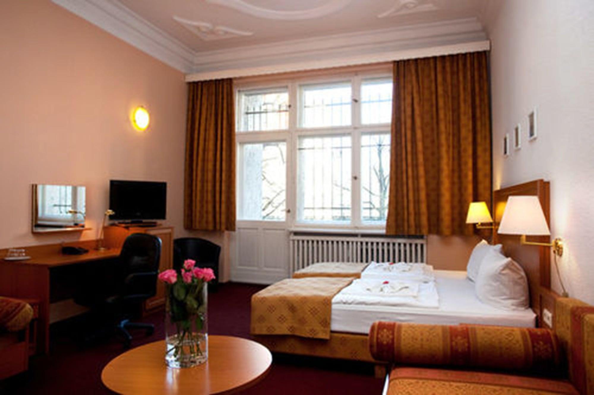 Hotel Aster An Der Messe 3*
